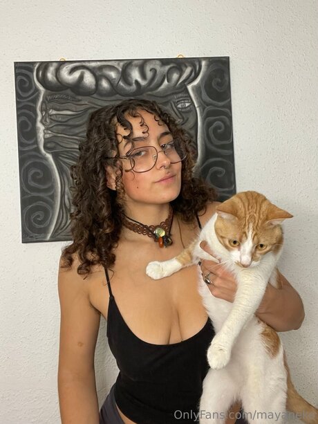 Maya Morocha star perfect pic