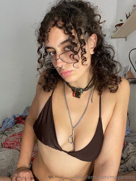 Maya Morocha nice model photo