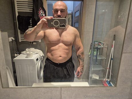 Heavyduty1 adult star photo