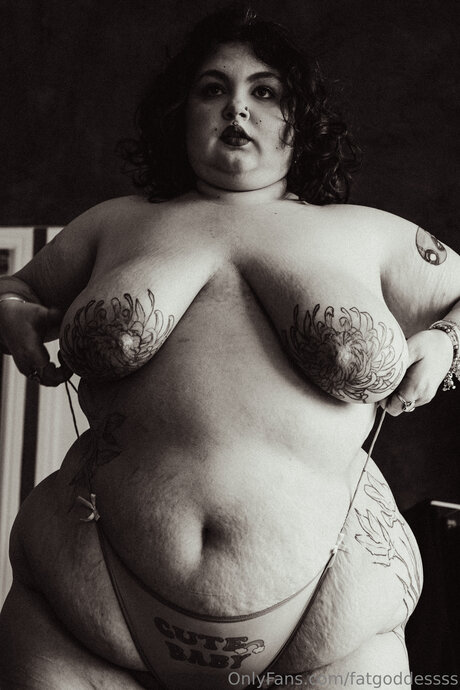 Fatgoddessss star pornographic pictures