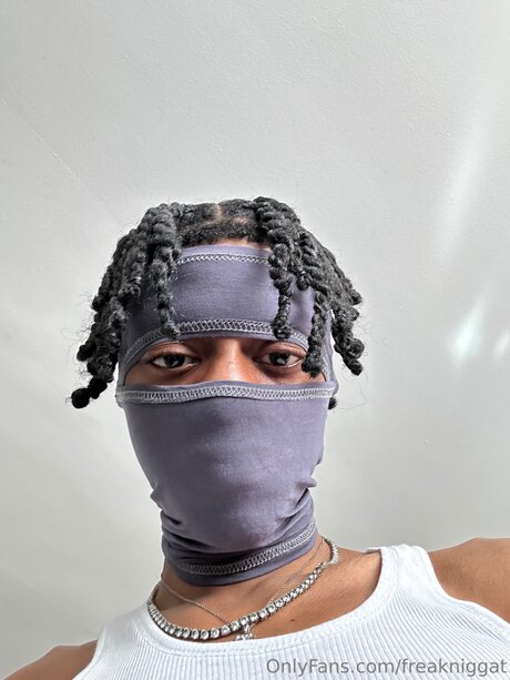 Freakniggat porn star image