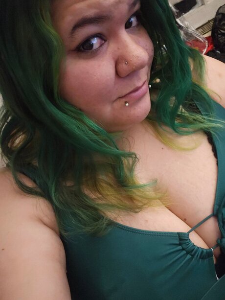 Wickedwitchofwinter erotic model gallery