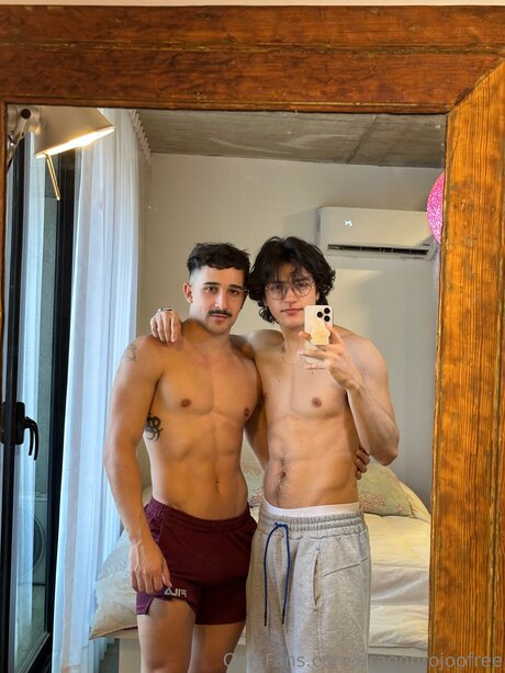 Dragonrojoofree naked pornstar image