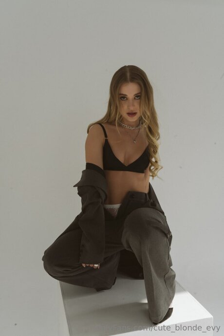 Cute Blonde Evy pornstar top images