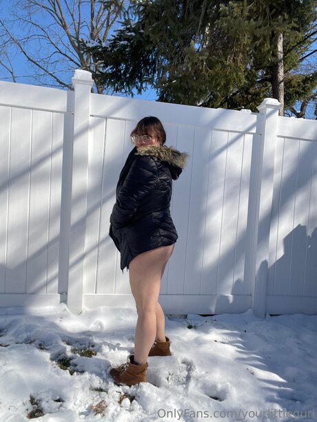 Yourlittlegurl pornstar sexy img