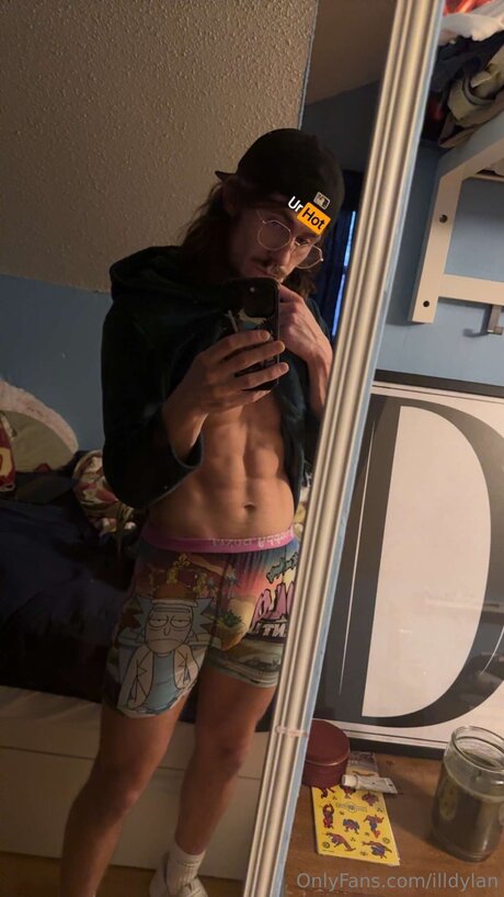 Illdylan porn actress photo