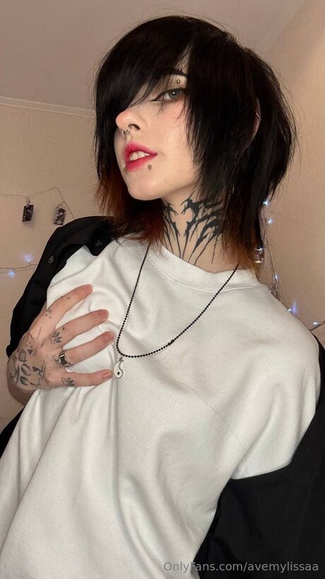 Avemylissaa pretty model pictures