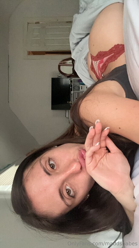 Maddsbabes nice pornstar img