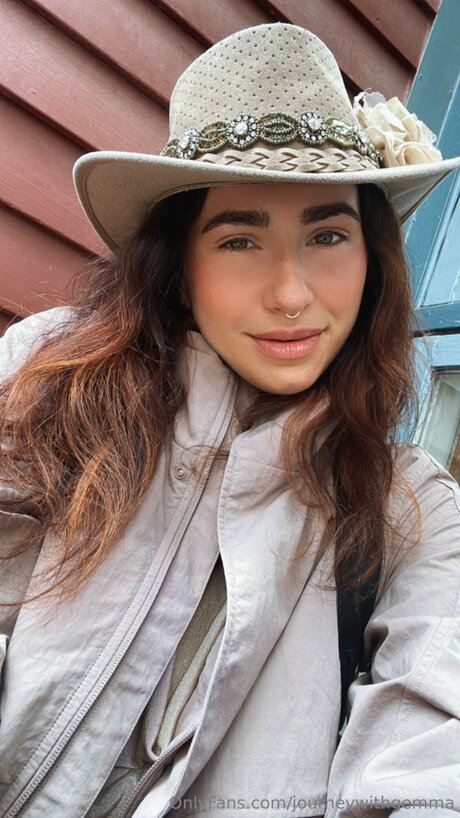 Journeywithgemma naked pornstar image