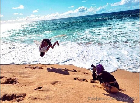 Farrahfahrenhite model best images