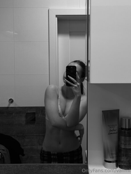 Vallmi best star pictures