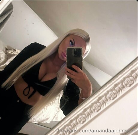 Amandaajohnsonn erotic pornstar photos