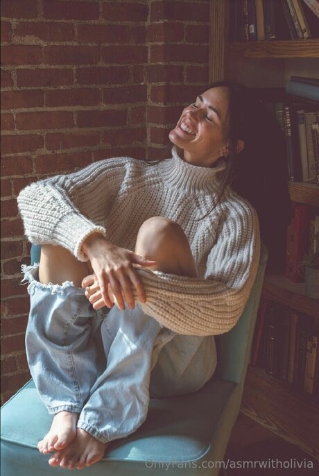 Asmrwitholivia star sex pic