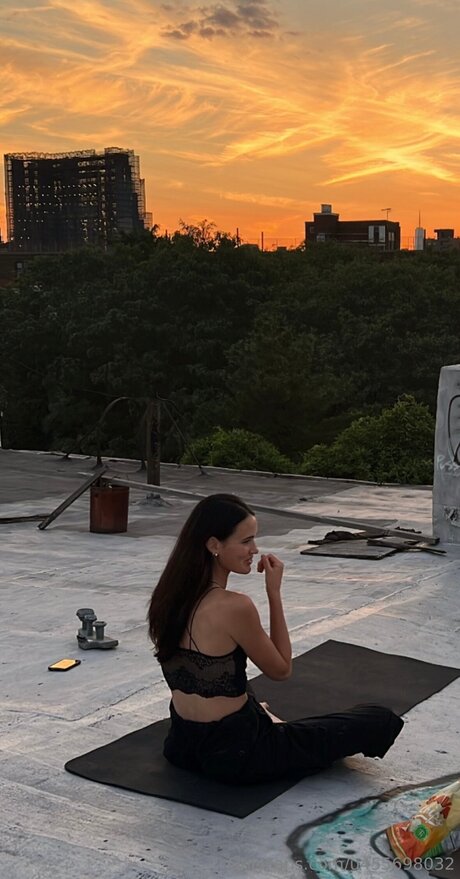 Asmrwitholivia model high quality photos