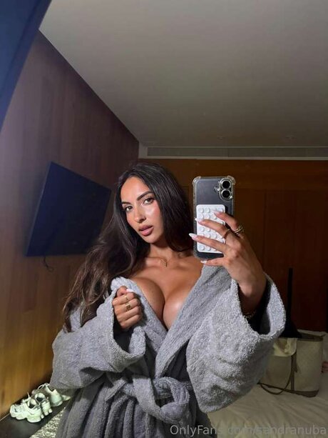 Sandranuba naked actress images