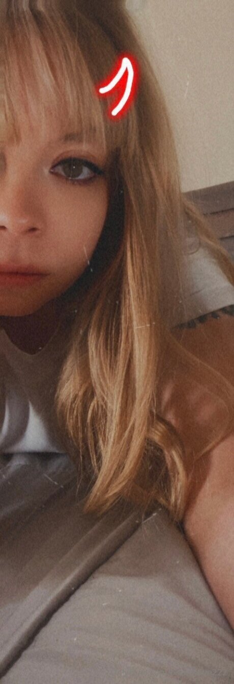 Bunnylove222 star img