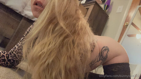 Bunnylove222 star nude image