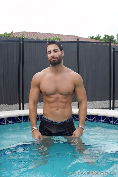 Sexycurtis exclusive actress pic