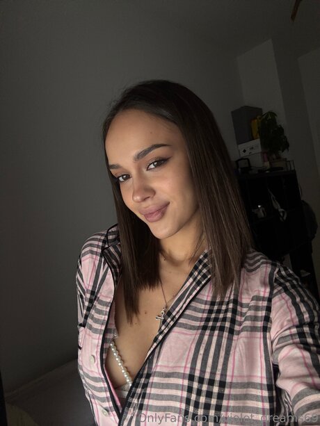 Violet Dreams69 pornstar art image