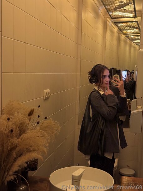 Violet Dreams69 perfect star picture