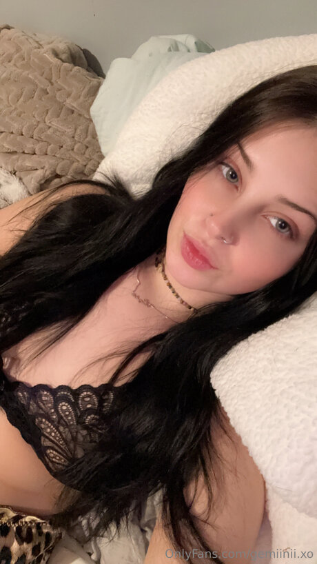 Gemiinii Xo pornstar hot pics