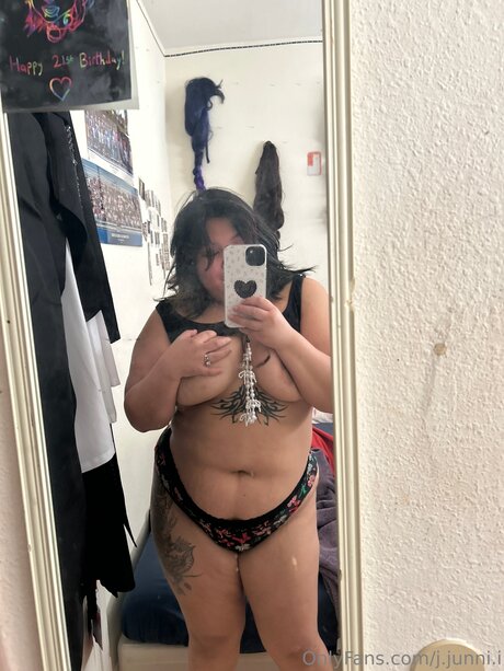 J Junni I hot pornstar pics