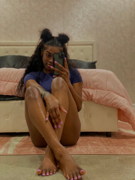 Ch0cobunny art model pictures