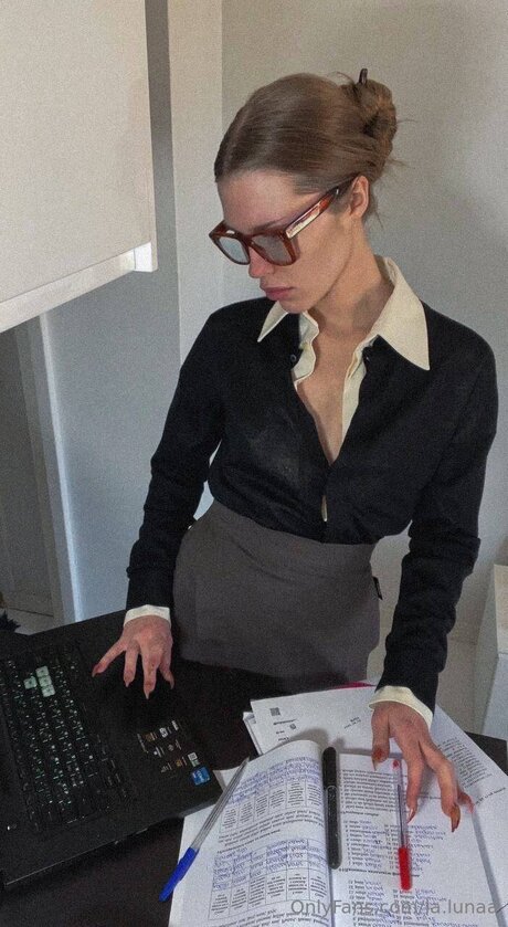 La Lunaa beautiful star photos