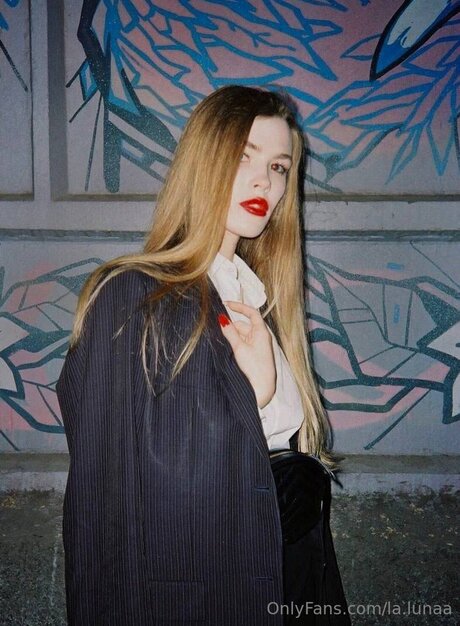 La Lunaa free star galleries