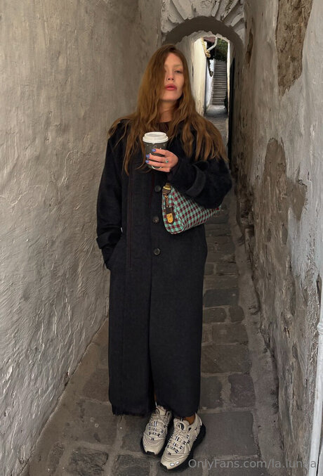 La Lunaa pornstar exclusive archive