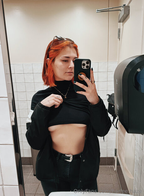 Harlee Haze pretty model gallery