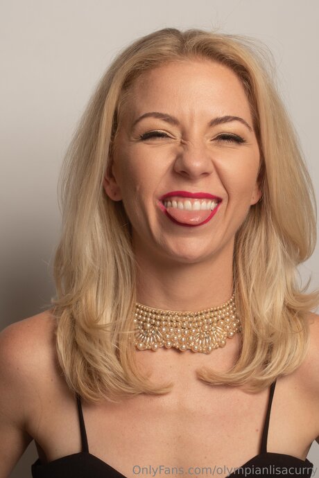 Olympianlisacurry hot actress image