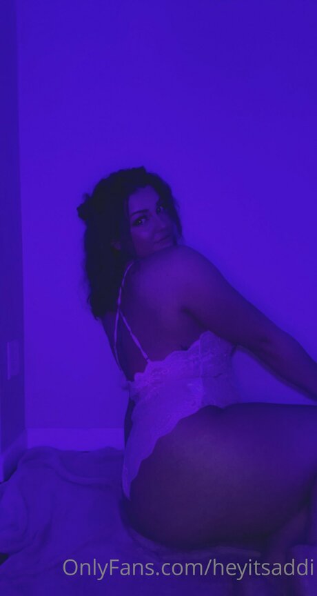 Heyitsaddi pornstar exclusive pics