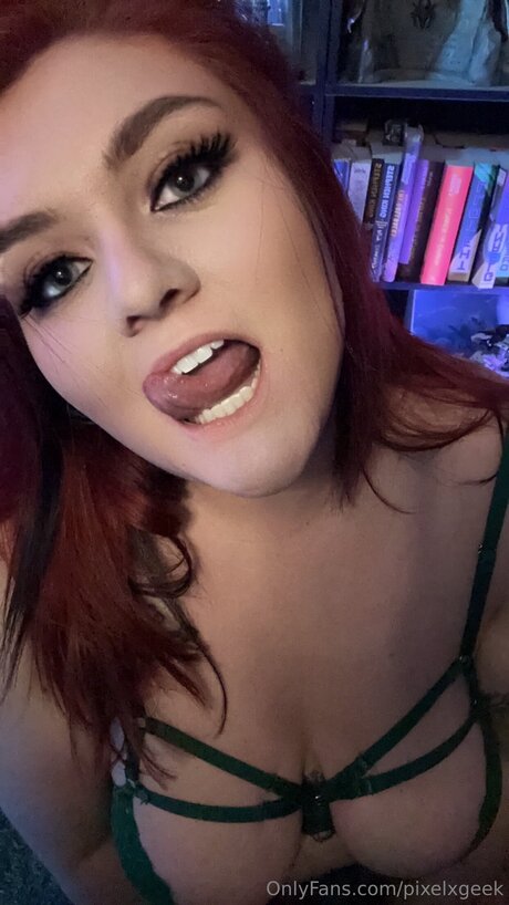 Pixelxgeek star high quality pic