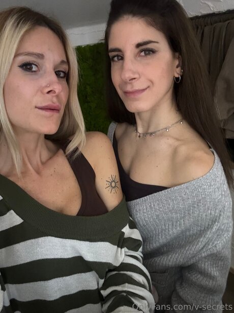 V Secrets pornstar nude galleries