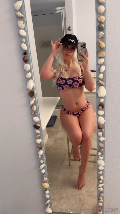 U376610097 nudes model pic