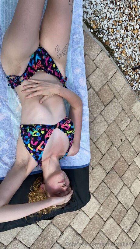 Bunnycake420 pornstar art image