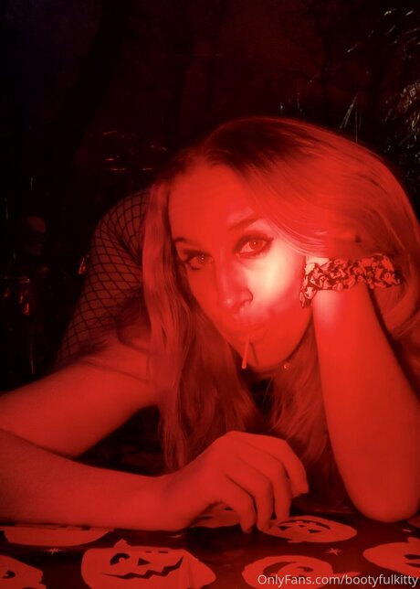 Bootyfulkitty hot pornstar image