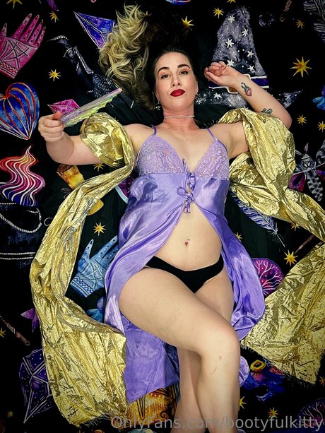 Bootyfulkitty nudes model pic