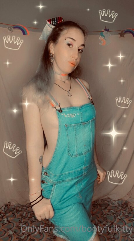 Bootyfulkitty sexy pornstar image