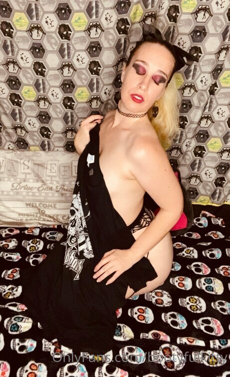 Bootyfulkitty pornstar nude pic