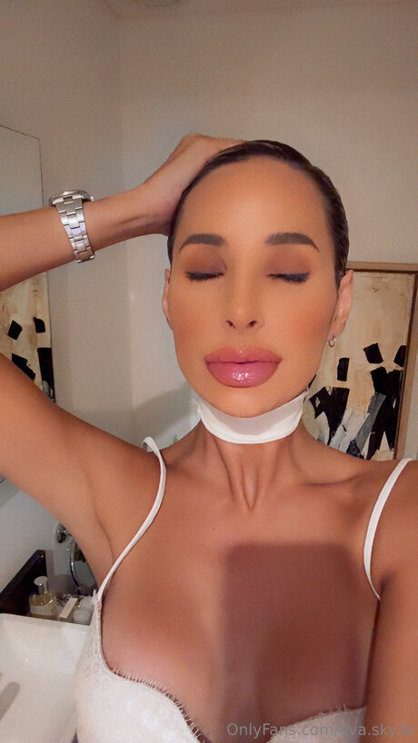 Eva Sky Ts naked actress gallery