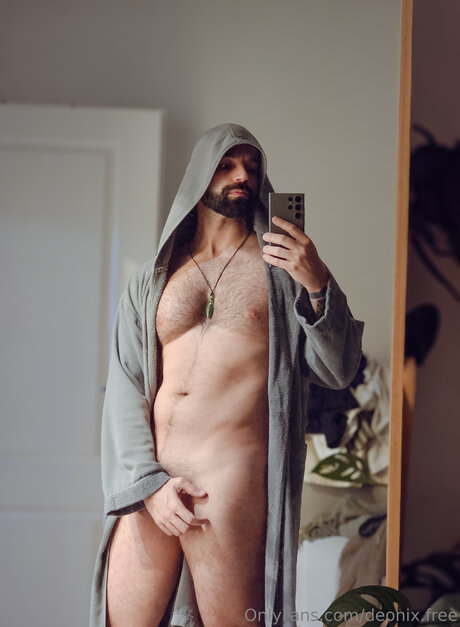 Deonix Free star porn image