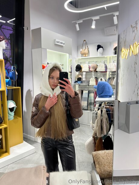 Little Lilybaby hot star image