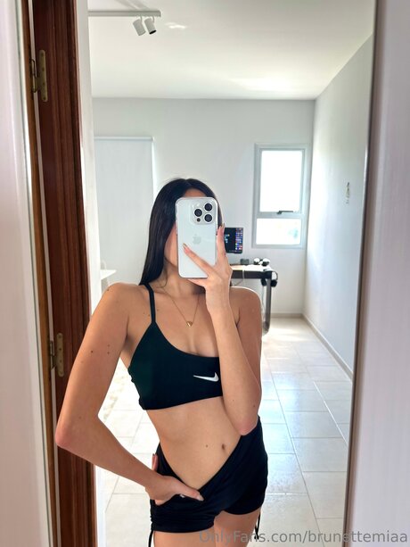 Brunettemiaa porn star image