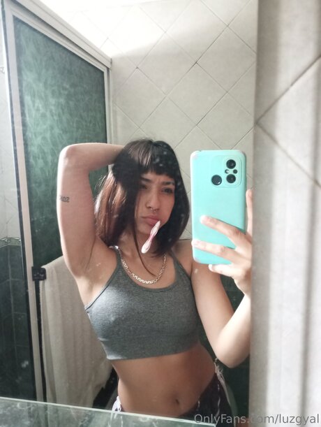 Luzgyal xxx pornstar image
