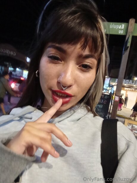 Luzgyal high quality model photos