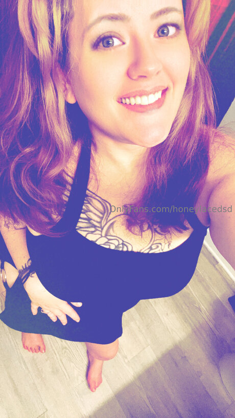 Honeylacedsd model exclusive archive