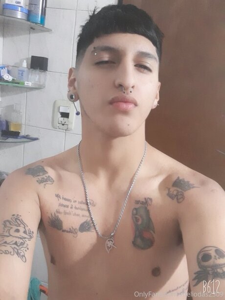 Meliodas2309 nice model pictures