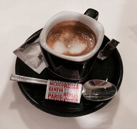 Bandwmanu sexy star image